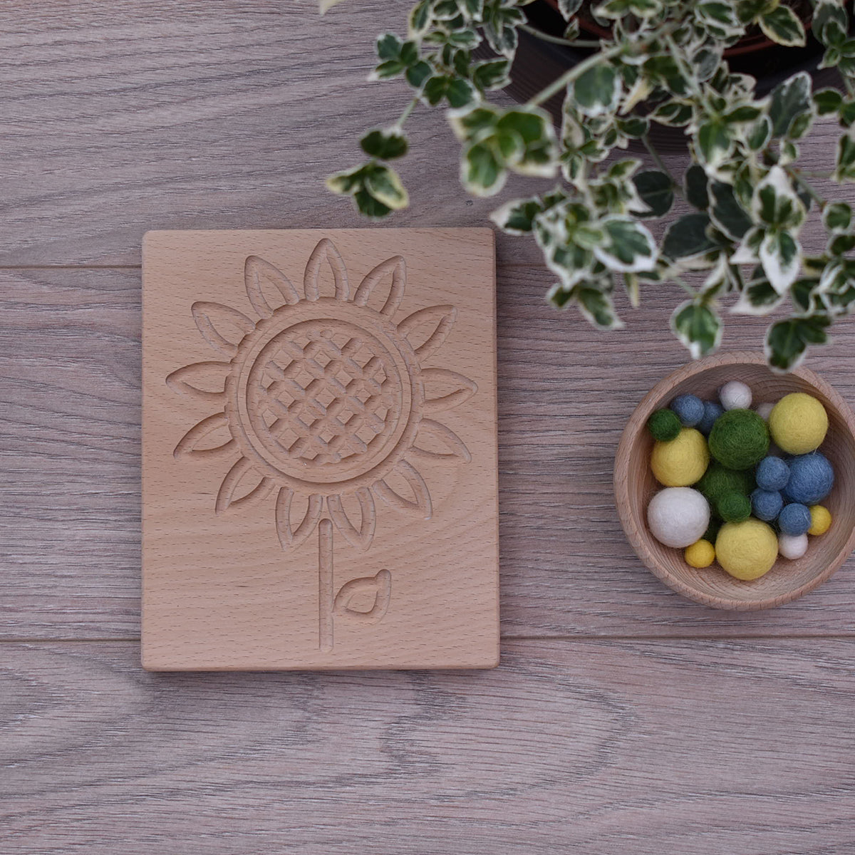 DrawMe Sunflower Sensory Board